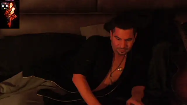 Snapshot of Hard_to_Handlexxx chatting on 01-07-26, 06:05 Hard to Handlexxx online show from 01-07-26, 06:05