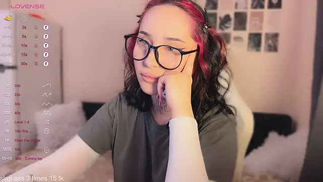 Snapshot of AnastasiaSun chatting on 02-04-26, 03:40 AnastasiaSun online show from 02-04-26, 03:40