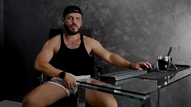 Snapshot of juliusmasters chatting on 10-30-25, 09:15 juliusmasters online show from 10-30-25, 09:15