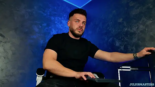 juliusmasters online show from 04-05-26, 08:39