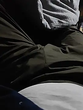 Snapshot of Rahul_sharma_horny chatting on 02-22-25, 08:31 Rahul sharma horny online show from 02-22-25, 08:31