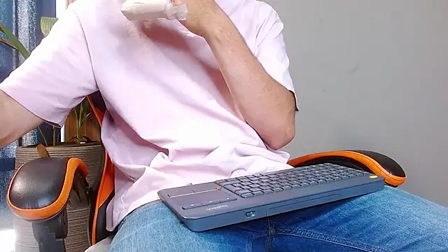 Mr WhiteCock online show from 10-19-25, 07:36