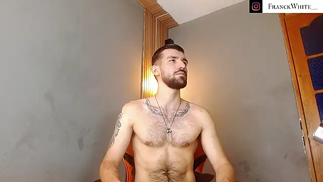 Snapshot of Mr_WhiteCock chatting on 04-23-26, 04:53 Mr WhiteCock online show from 04-23-26, 04:53