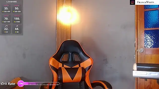 Snapshot of Mr_WhiteCock chatting on 05-28-26, 02:58 Mr WhiteCock online show from 05-28-26, 02:58