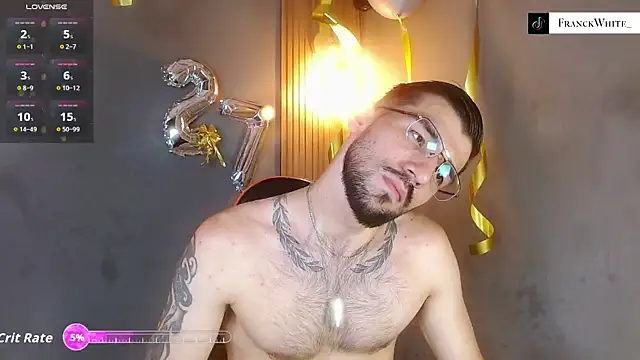 Snapshot of Mr_WhiteCock chatting on 07-10-26, 05:48 Mr WhiteCock online show from 07-10-26, 05:48