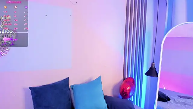 Snapshot of charloottee_1 chatting on 02-27-25, 01:49 charloottee 1 online show from 02-27-25, 01:49