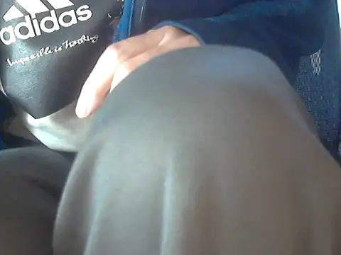 Snapshot of shikokichi55 chatting on 01-10-25, 06:31 shikokichi55 online show from 01-10-25, 06:31