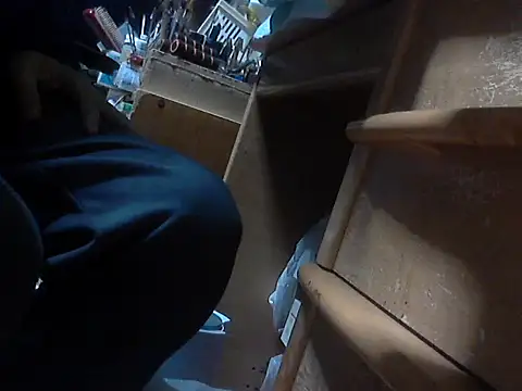 Snapshot of shikokichi55 chatting on 01-17-25, 02:18 shikokichi55 online show from 01-17-25, 02:18