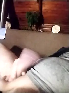 Snapshot of tomee83 chatting on 11-24-25, 10:09 tomee83 online show from 11-24-25, 10:09