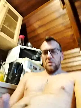 Snapshot of tomee83 chatting on 12-05-25, 06:44 tomee83 online show from 12-05-25, 06:44