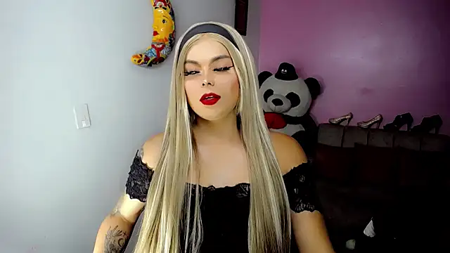 Snapshot of SweetKim21 chatting on 01-20-25, 05:26 SweetKim21 online show from 01-20-25, 05:26