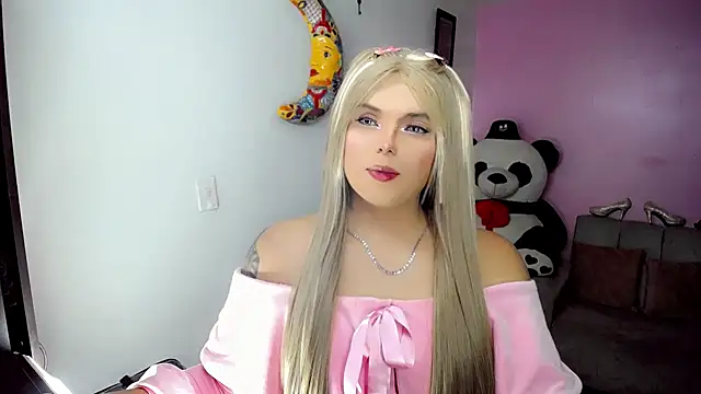 Snapshot of SweetKim21 chatting on 02-25-25, 05:41 SweetKim21 online show from 02-25-25, 05:41