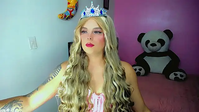 Snapshot of SweetKim21 chatting on 10-31-25, 04:46 SweetKim21 online show from 10-31-25, 04:46