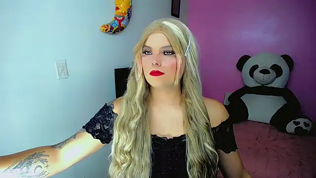 Snapshot of SweetKim21 chatting on 11-08-25, 02:56 SweetKim21 online show from 11-08-25, 02:56