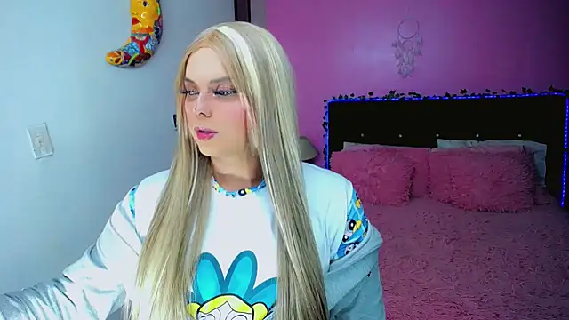 SweetKim21 online show from 03-12-26, 04:07