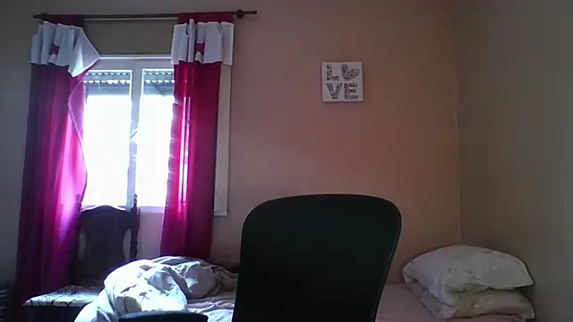 Snapshot of imsohornydacom chatting on 12-02-25, 03:40 imsohornydacom online show from 12-02-25, 03:40