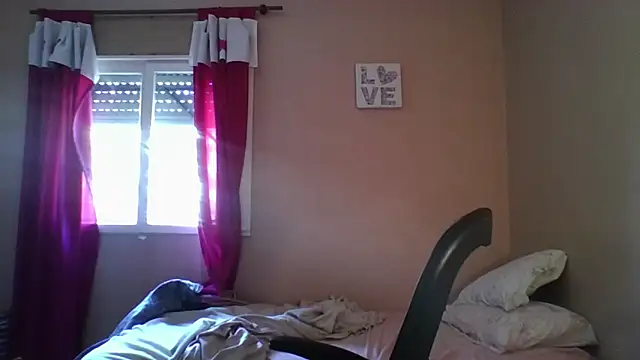 Snapshot of imsohornydacom chatting on 12-03-25, 03:32 imsohornydacom online show from 12-03-25, 03:32