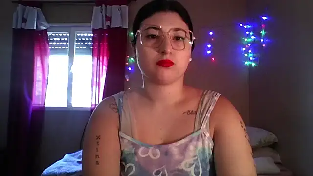 Snapshot of imsohornydacom chatting on 02-08-26, 06:44 imsohornydacom online show from 02-08-26, 06:44