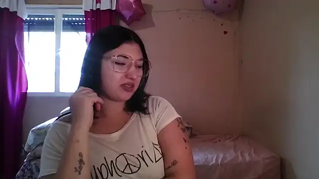 Snapshot of imsohornydacom chatting on 03-21-26, 06:44 imsohornydacom online show from 03-21-26, 06:44