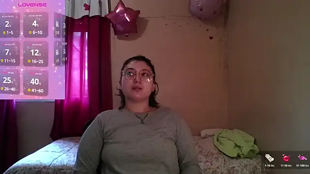 Snapshot of imsohornydacom chatting on 04-07-26, 05:46 imsohornydacom online show from 04-07-26, 05:46