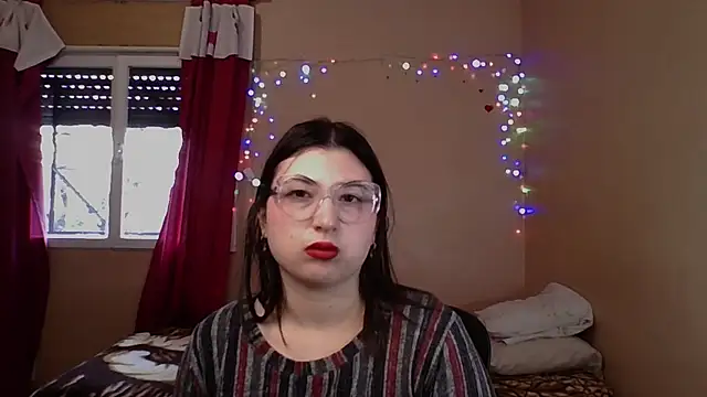 Snapshot of imsohornydacom chatting on 06-04-26, 05:30 imsohornydacom online show from 06-04-26, 05:30