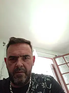 Snapshot of pachapeter chatting on 05-10-26, 12:43 pachapeter online show from 05-10-26, 12:43