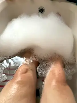 Snapshot of Russell1508 chatting on 10-04-25, 07:50 Russell1508 online show from 10-04-25, 07:50