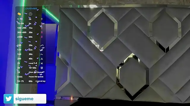 Sara Foxx1 online show from 09-25-25, 08:56