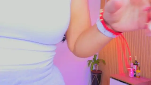 Dakota diaz  online show from 04-19-26, 07:38