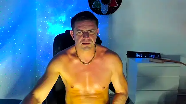 Snapshot of petr37pol chatting on 04-13-26, 10:59 petr37pol online show from 04-13-26, 10:59
