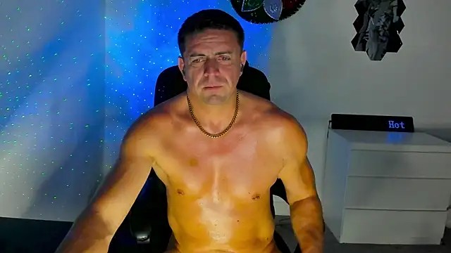 Snapshot of petr37pol chatting on 05-29-26, 01:14 petr37pol online show from 05-29-26, 01:14