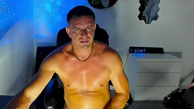 Snapshot of petr37pol chatting on 07-09-26, 01:42 petr37pol online show from 07-09-26, 01:42