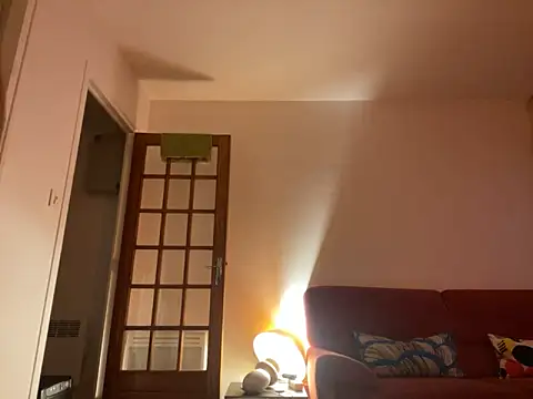 Snapshot of porompomperro chatting on 01-25-25, 01:41 porompomperro online show from 01-25-25, 01:41