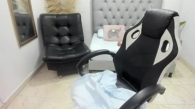 niraksil online show from 02-21-25, 04:26