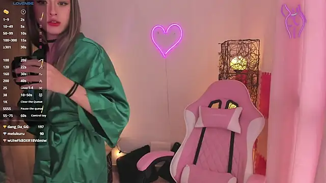 Snapshot of violet_ch chatting on 01-19-25, 09:02 violet ch online show from 01-19-25, 09:02