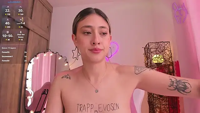 Snapshot of violet_ch chatting on 01-27-25, 07:24 violet ch online show from 01-27-25, 07:24