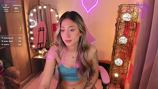 Snapshot of violet_ch chatting on 01-31-25, 11:24 violet ch online show from 01-31-25, 11:24