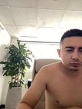 DanielGomez9 online show from 01-03-25, 09:05