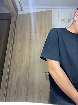 DanielGomez9 online show from 01-06-25, 11:20