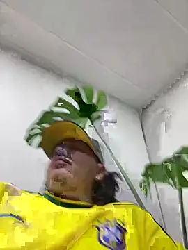 DanielGomez9 online show from 02-01-26, 12:31