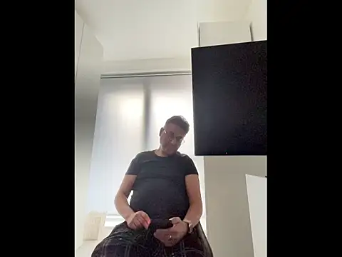 Robin007 online show from 03-05-26, 05:20