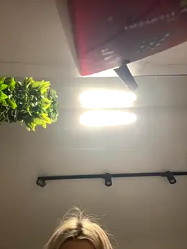 Snapshot of Russian_Ava chatting on 10-11-25, 07:56 Russian Ava online show from 10-11-25, 07:56