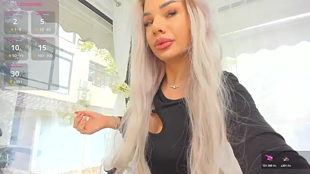 Snapshot of Russian_Ava chatting on 10-27-25, 09:02 Russian Ava online show from 10-27-25, 09:02