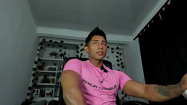 Couple muscle1 online show from 01-05-25, 11:12