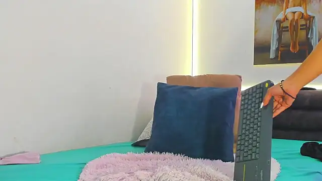 Snapshot of marianaa90 chatting on 06-02-26, 03:14 marianaa90 online show from 06-02-26, 03:14