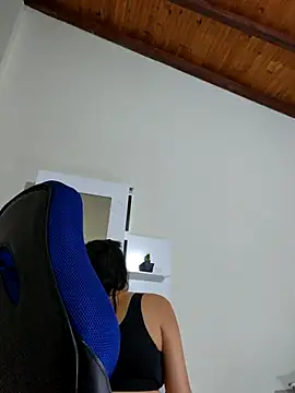 anny vittar online show from 10-18-25, 04:04