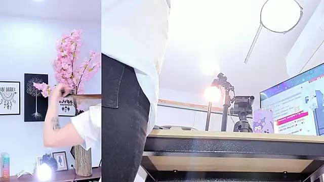 Siouxsie cenobite online show from 12-04-25, 11:19