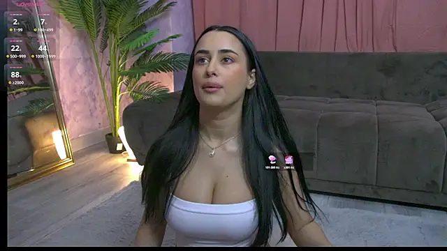 DarcieJane online show from 05-18-26, 06:25