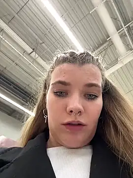 Holy Tereza online show from 02-25-25, 03:16