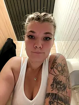 Holy Tereza online show from 09-28-25, 03:39